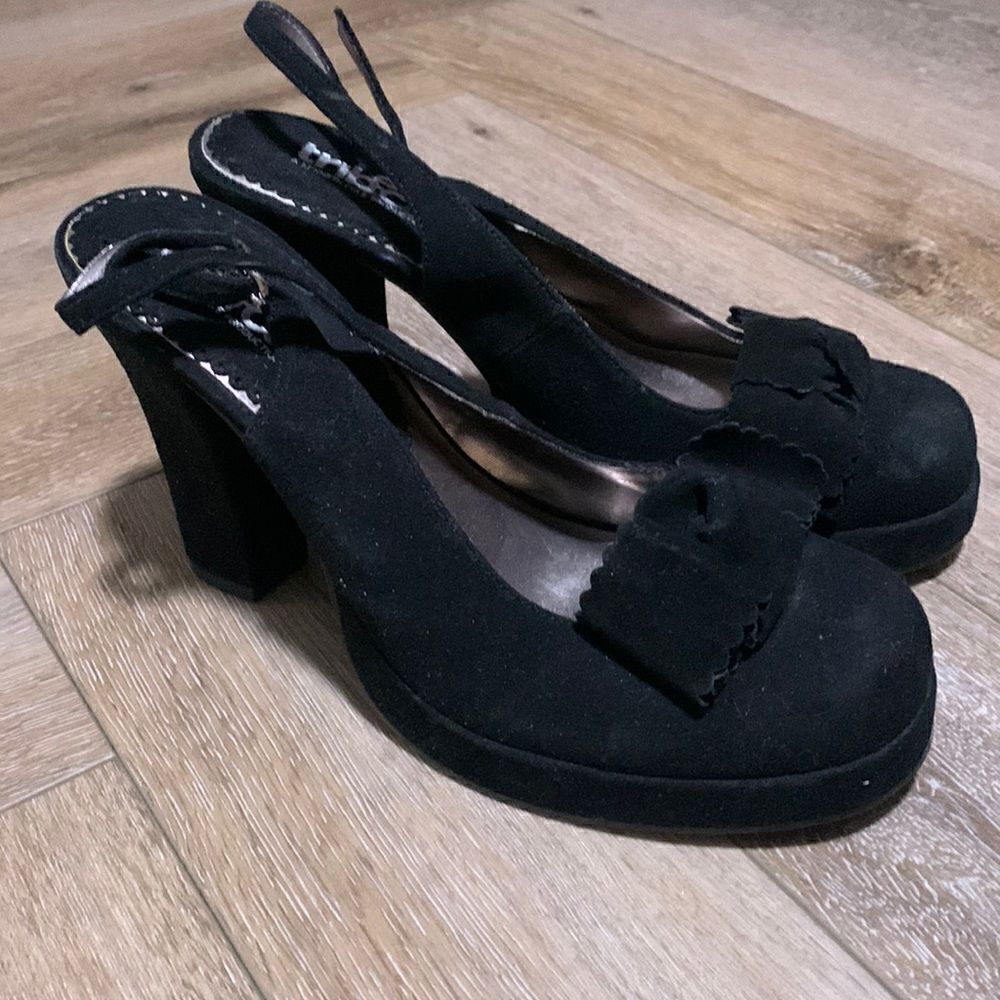 TriBeCa a Kenneth Cole production Heels